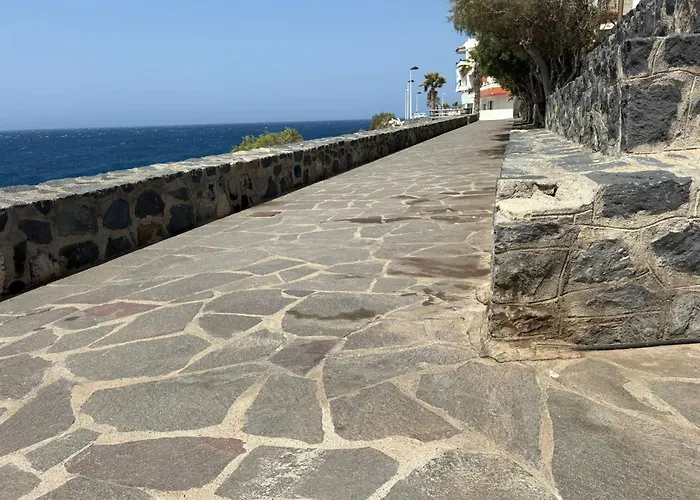 Over The Ocean Abrigos