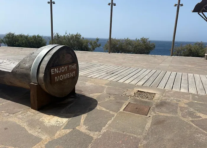 Over The Ocean Abrigos * Los Abrigos